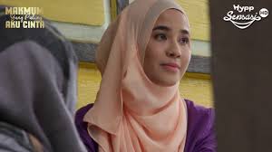 Cinta paling agung is about khairi (aaron aziz) and amyza (siti saleha) who has been married for almost ten years and had a daughter, hanna. Bts Drama Makmum Yang Paling Aku Cinta Tangisan Nailufar By Hyppsensasi