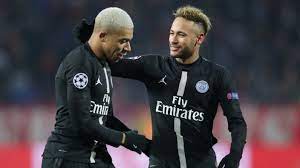 Neymar lowered his head, but soon raised it again. Champions League Neymar Und Mbappe Zaubern Tuchel Ins Achtelfinale Sport Sz De