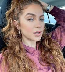 Regina Glanton's Instagram, Twitter & Facebook