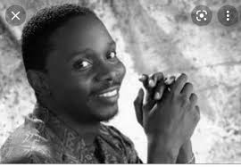 Who has the better falsetto? Eric Benet or Maxwell