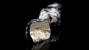 Petit Cendre Fromagerie Du Vieux Saint Francois Nos Fromages Fromages Du Quebec Distribution De Fromages Fins D Origine Queso Cheese Goat Milk Cheese