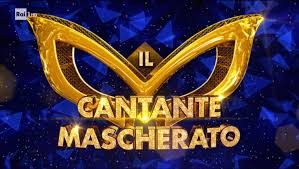 Il cantante mascherato sta appassionando molti telespettatori e, in attesa di scoprire le identità di tutti gli artisti in gara, guillermo mariotto finisce sui social per una battuta giudicata da molti infelice. Chi E Il Pavone De Il Cantante Mascherato Svelata L Identita