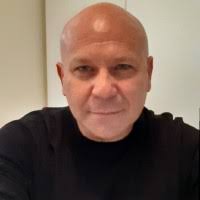 100+ perfiles de «Sharry»