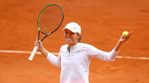 Poland's iga swiatek celebrates with the suzanne lenglen trophy after beating sofia kenin in the french 11, 2020 at 11:49 a.m. French Open 2020 Swiatek Swagger Set To Test Kenin In Roland Garros Showpiece