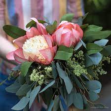 Make This Gorgeous Crepe Paper Protea Flower Bouquet Paper Flowers Protea Flower Easy Flower Tutorial