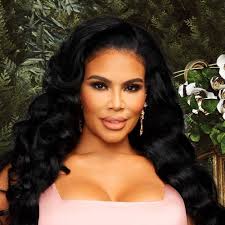 Mia Thornton's Instagram, Twitter & Facebook