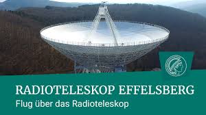 Das radioteleskop effelsberg ist ein radioteleskop im eifelteil ahrgebirge. Flug Uber Das 100 Meter Radioteleskop Effelsberg Youtube