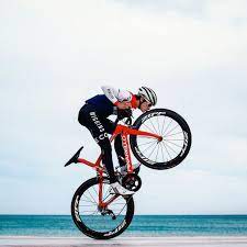 Tom pidcock already back to training on the road after collarbone break. Tom Pidcock Of Wigginsofficial Shows Some Bike Skill And Some Bike Love We Re Proud To Be Back With This Team