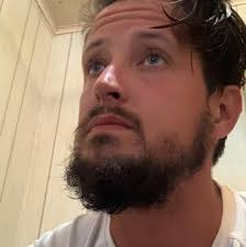 Hitting glass bottles with a strike technique