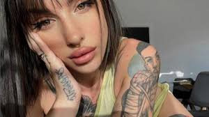 Esta es Prvega28, una de las actrices más famosas de OnlyFans