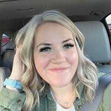 Raigan Davis's Instagram, Twitter & Facebook