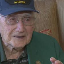 WWII veteran graduates college nearly 70 years after his last class