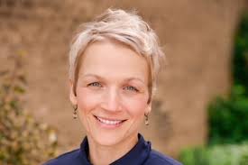 Tara Wolff's Instagram, Twitter & Facebook