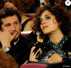 #haidagiffare #jeux d'enfants #marion cotillard #guillaume canet #gif #amami se hai coraggio #kiss #love me if you dare #yann samuell #movies. Marion Cotillard Moquee Dans Batman Guillaume Canet Prend Sa Defense Purepeople