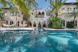 Miami Home Once Owned By Lenny Kravitz Hits The Market For 25million Miami Mansion Miami Houses Waterfront Homes For Sale
