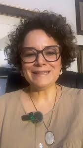 Buscas un cuidado humanizado, con delicadeza, bondad y cariño; un  acompañamiento integral y profesional para estos momentos de la vida en que  tanto se necesitan?, Con Dora Cardona- Cuidados paliativos ...