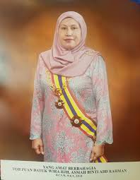 Charim bin ibrahim @ berahim dan team ibs politeknik melaka bagi membincangkan berkenaan pembinaan rumah peduli untuk kerajaan negeri melaka. Unit Pengurusan Majlis Protokol Jabatan Ketua Menteri Melaka Home Facebook