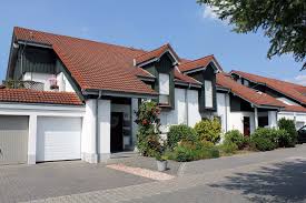 Ein beliebter lagerplatz für leergut, gartenmöbel, umzugskisten, fahrräder und einiges mehr. Neubau 3 Doppelhauser