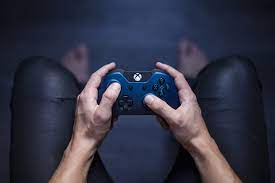 Descubre el ranking de juegos para xbox 360. Jugar A La Xbox One Con La Ayuda De Un Copiloto Tecnobility Tecnologia Discapacidad Y Mayores
