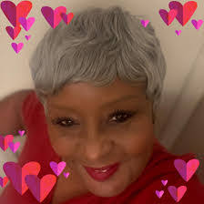 Nicole Cray's Instagram, Twitter & Facebook