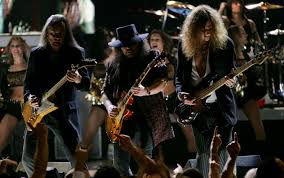 Il gruppo metal dei bon jovi nasce e raggiunge il suo successo negli anni ottanta, riuscendo il grande favore del pubblico per questo gruppo che forse riassume in atteggiamenti e canzoni l'essenza del rock made in usa, grazie anche. Le 5 Canzoni Piu Famose Dei Lynyrd Skynyrd Sky Tg24