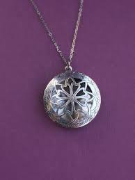Essential Oil Lovers We Re Giving Away These Beautiful Essential Oil Diffusor Necklaces T Essential Oil Necklace Diffuser Essential Oils Oil Diffuser Necklace