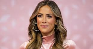 Jana Kramer talks new memoir 'The Next Chapter'
