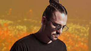 Dimitri vegas & like mike are a belgian electronic dj duo composed of two brothers dimitri thivaios and michael thivaios. Like Mike Just Announced His Solo Album