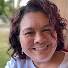 Hi everyone :) I'm looking for an electrician to install a few chandeliers  :)