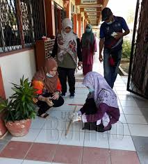 Lorong 3, jalan tun hussien onn, jalan kampung jawa, lorong bandar perdana 2, lorong perdana 4, lorong d`perdana 6, jeroco road, lorong bandar perdana 7, km3 jalan segama. 2 499 Pelajar Mula Bersekolah Di Lahad Datu Utusan Borneo Online