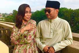 Lirik lagu haram penyanyi hael husaini amp dayang nurfaizah komposer hael husaini amp ezra kong nova music replay music lirik hael husaini amp ezra kong dikenali ramai sebagai dayang nurfaizah atau dn. Dayang Nurfaizah Dedah Status Hubungan Dengan Hael Husaini Iluminasi