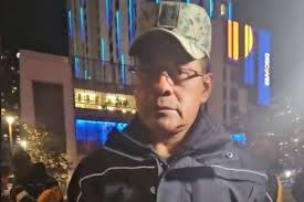 VIDEO) ¡Mexicana llora tras agradecer al Ejército por ayudar en los  incendios de Los Ángeles!