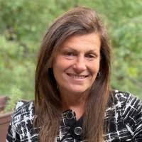 500+ "Cerveny" profiles