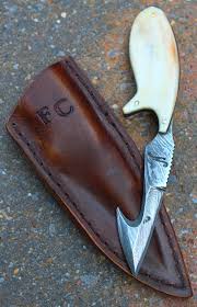 Commande Client Skinner Gut Hook Tranchant Principal De 5 5 Cm Forgee En Damas Feux Manche Forgee Pour La Main Et Les Knife Making Tools Knife Making Knife