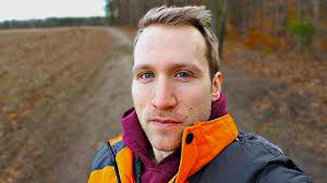 Gavin Simmons (@GMONEY010101)