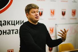 Дмитрий губерниев в детстве и сейчас. Guberniev Ocenil Sostav Sbornoj Rossii Na Muzhskoj Sprint Na Chm Po Biatlonu Chempionat