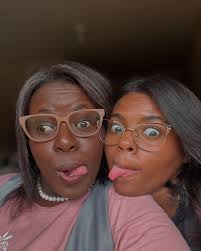 Photos by Missionária Candida Celeste (@candidacelesteoficial) · May 11,  2025