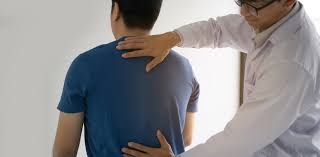 The shoulder joint is comprised of three bones, the. Upper Back Pain Causes And Treatments Arizona Pain