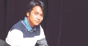 Lagu batak yang menceritakan tentang patah hati daftar isi: Kata Akhirmu Mampu Bersaing