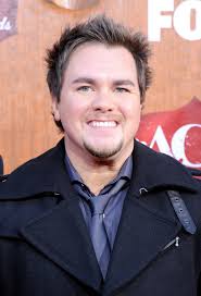 Happy Birthday to the lead singer/songwriter of Eli Young Band, Mike Eli,  he is 44 today. 🎂