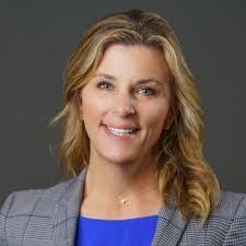 Julie Wyckoff's Instagram, Twitter & Facebook