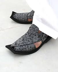 Imran khan joti is available in peshawar with cash on delivery service.mens footwear black sandals in stylish designs mens footwear available at yes it is made from expensive material which is not use in peshawari chappal like special imported soft leather ,light weight imported sole,no nail use,pure. Peshawari Sandals Hand Made High Quality Peshawari Chappal Chappal Wala