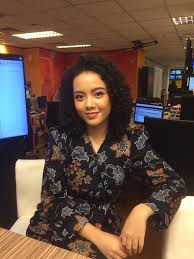 Apa yang pasti, ramai peminat yang tidak sabar untuk menantikan majlis penikahan malam ini bagi menyaksikan pasangan ini disatukan sebagai suami isteri. Mira Filzah Sebelum Bertudung