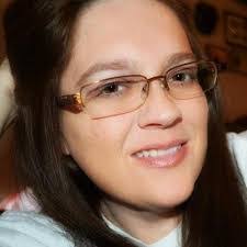 Michelle Leonhardt's Instagram, Twitter & Facebook