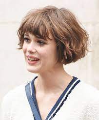 How To Achieve Effortless French Girl Hair According To A Parisian Stylist French Haircut Choppy Bob Hairstyles Wavy Bob Hairstyles