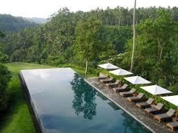 A Selection Of The Most Stunning Infinity Pools From Across The World Infinity Pool Backyard Pool House Designs Luxury Swimming Pools