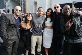 Po raz ostatni na ekranie możemy podziwiać postać briana, granego przez paula walkera. Gwiazdy Na Premierze Zwiastuna Filmu Szybcy I Wsciekli 7 Zdjecie Nr 1 Zdjecia Fotki Kino