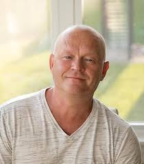 Beautiful Lies, Painful Truths: Metheney, Paul K., Avery, Shaun, Betler, S.  R., Blesse, J. Ryan, Bradley, Devin, Bruce, Terri, Cameron, Steve, Clark,  Douglas, Downing, J.C.C., Fox, Cara: 9781978175730: Amazon.com: Books