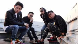 Layanan mobile dari situs entertainment terbesar indonesia, kapanlagi.com. Nyanyikan Lagu Seventeen Ariel Noah Dan Faank Wali Sedih Showbiz Liputan6 Com