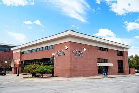 28 financial institutions with 42 branch locations in champaign, il. Hickory Point Bank Champaign Center Partnership